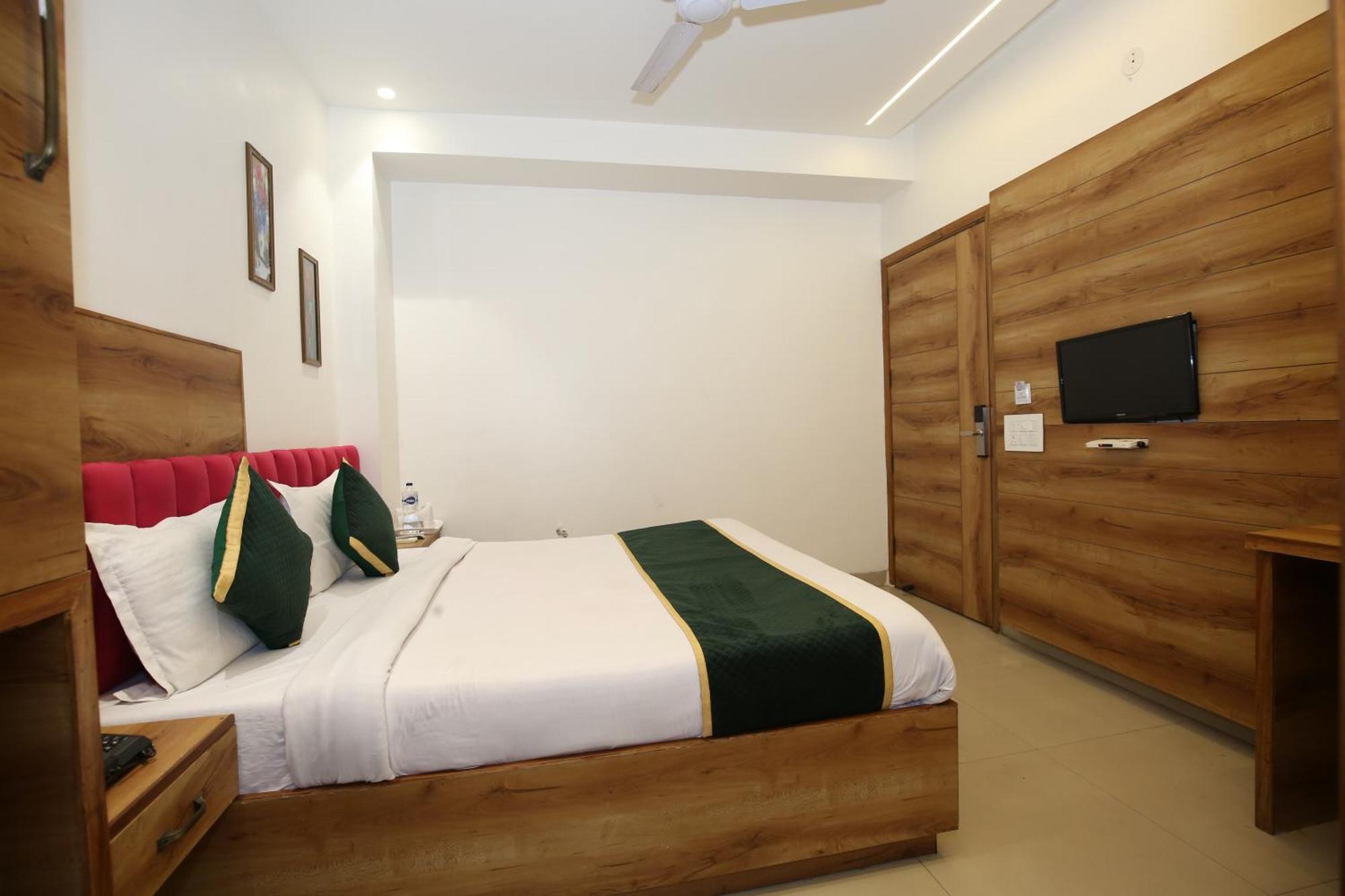 Hotel Rv Regency Amritsar Exterior photo